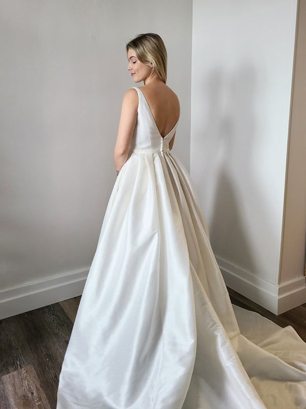 Ball Gown Wedding Dress