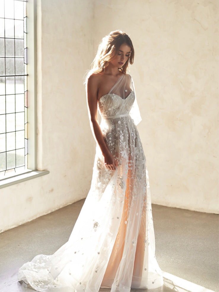 Avery Gown by Anna Campbell