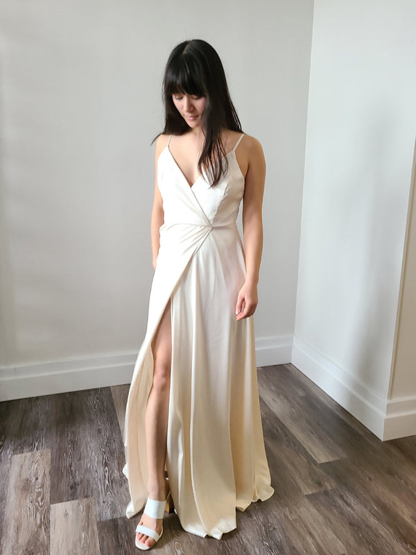 Simple Elopement Dress by Lulu